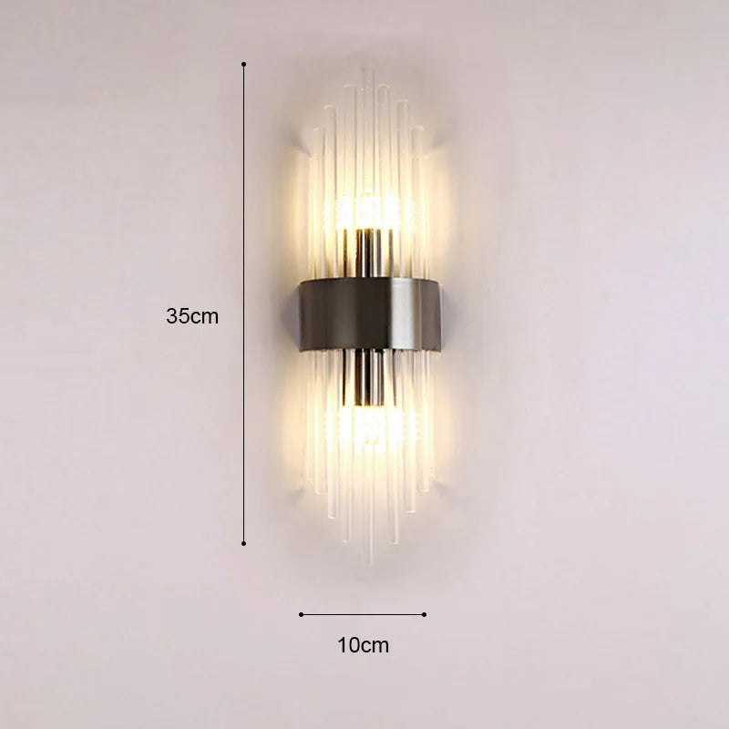 Applique murale LED élégante Garduru — finition or luxueuse, design profilé et galbé