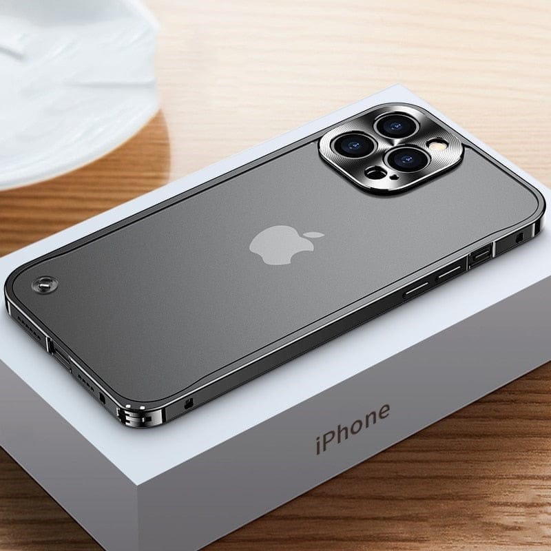 CNC-fræset iPhone-etui i aluminium — let bumper