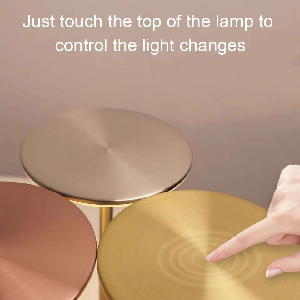 مصباح طاولة LED بمستشعر لمس — قابل لإعادة الشحن عبر USB، تصميم مدمج