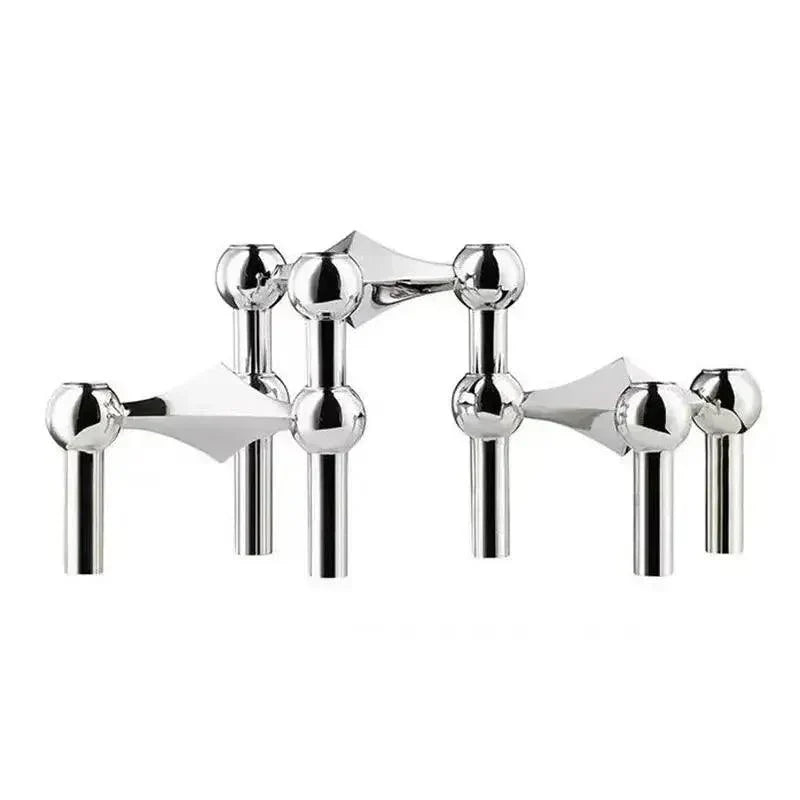 Modulære molekylære lysestager i metal — design med sammenlåsende segmenter