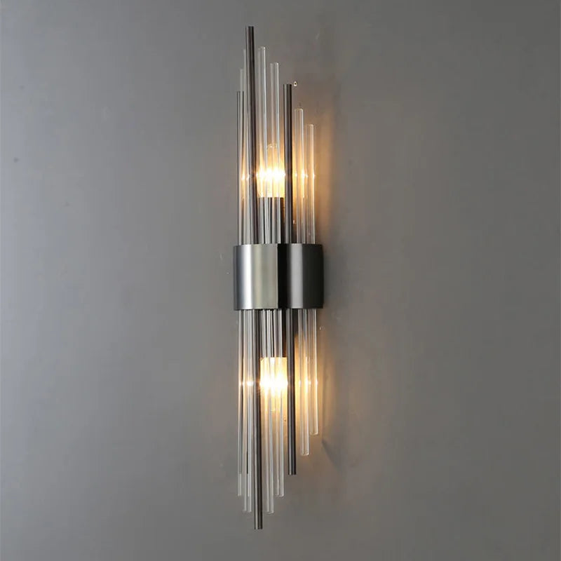 Applique murale LED élégante Garduru — finition or luxueuse, design profilé et galbé
