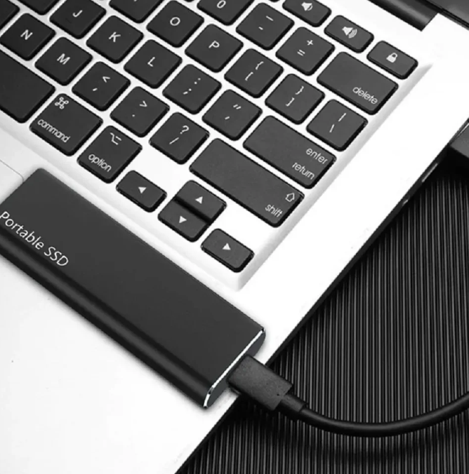 4 TB bærbar ekstern harddisk med USB-C – kompatibel med PC og Mac
