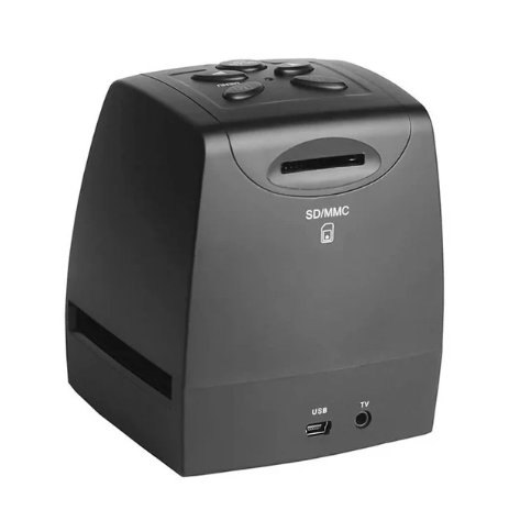 35mm skener diapozitivů — samostatná funkce, integrovaný LCD náhled, slot na SD kartu