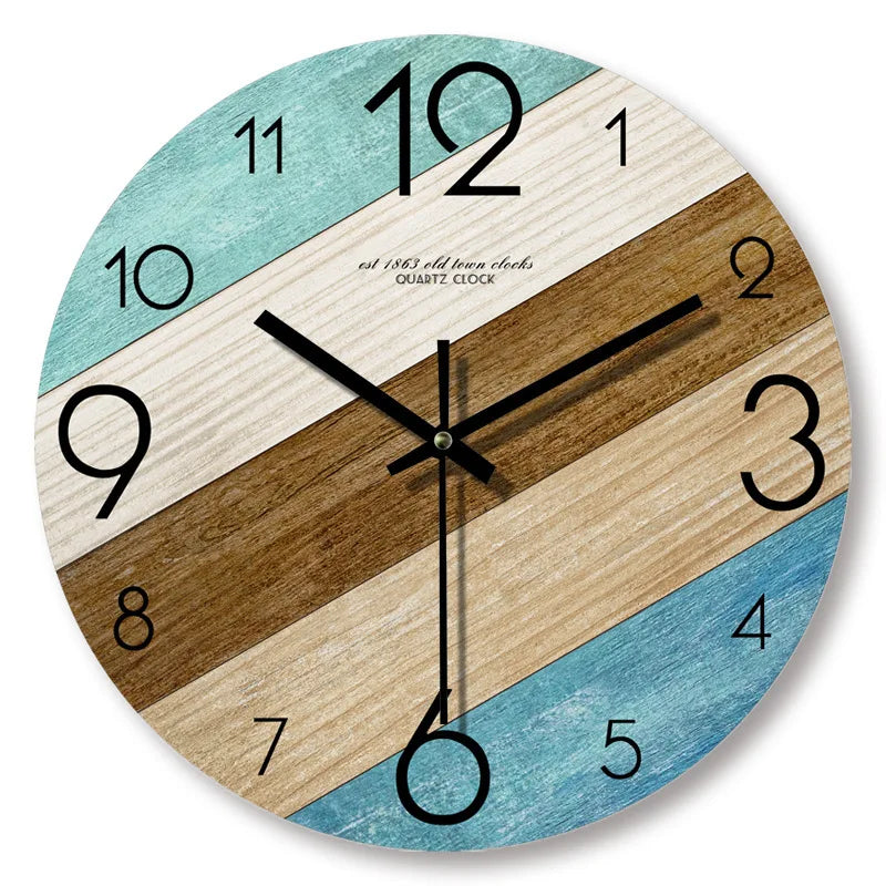 Minimalistisk väggklocka i trä - 30 cm, ljudlös design