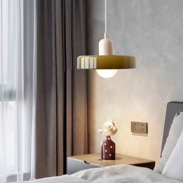 Lampa wisząca Bauhaus — kolorowy szklany klosz, regulowane zawieszenie