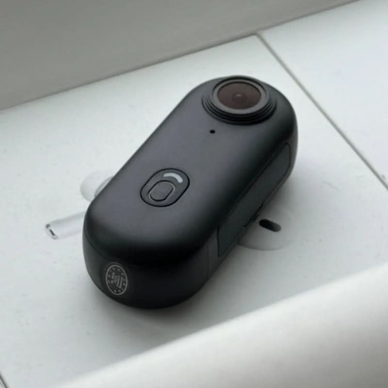 Dynamische 4K-Actionkamera — 64GB SD-Karte, wasserdichtes Gehäuse für 40m, Halterungen
