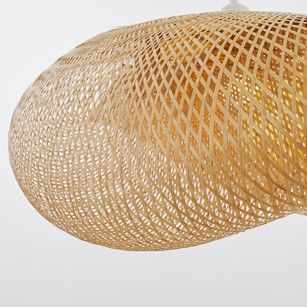 Lámpara colgante de bambú hecha a mano Garduru — diseño natural, luz ambiental suave