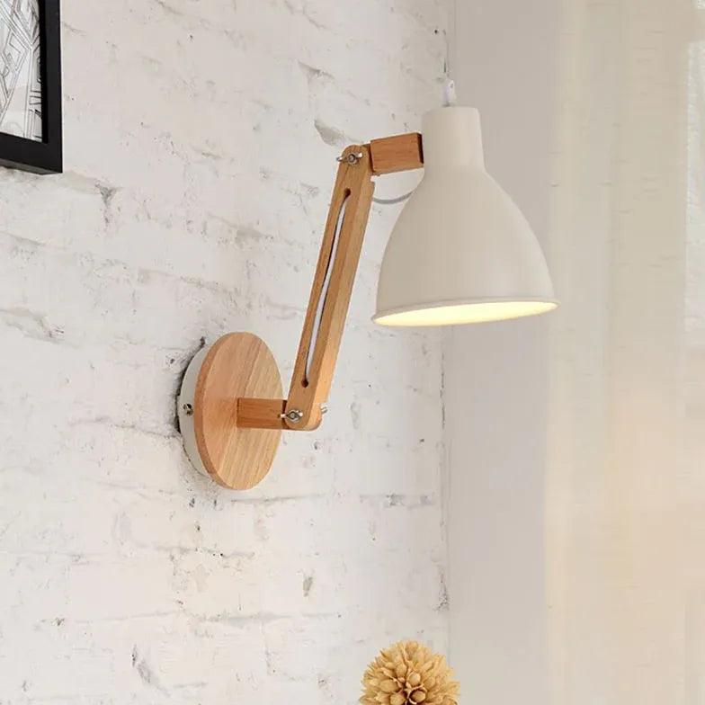 Nordisk vegglampe i jern til soverommet | boxzora