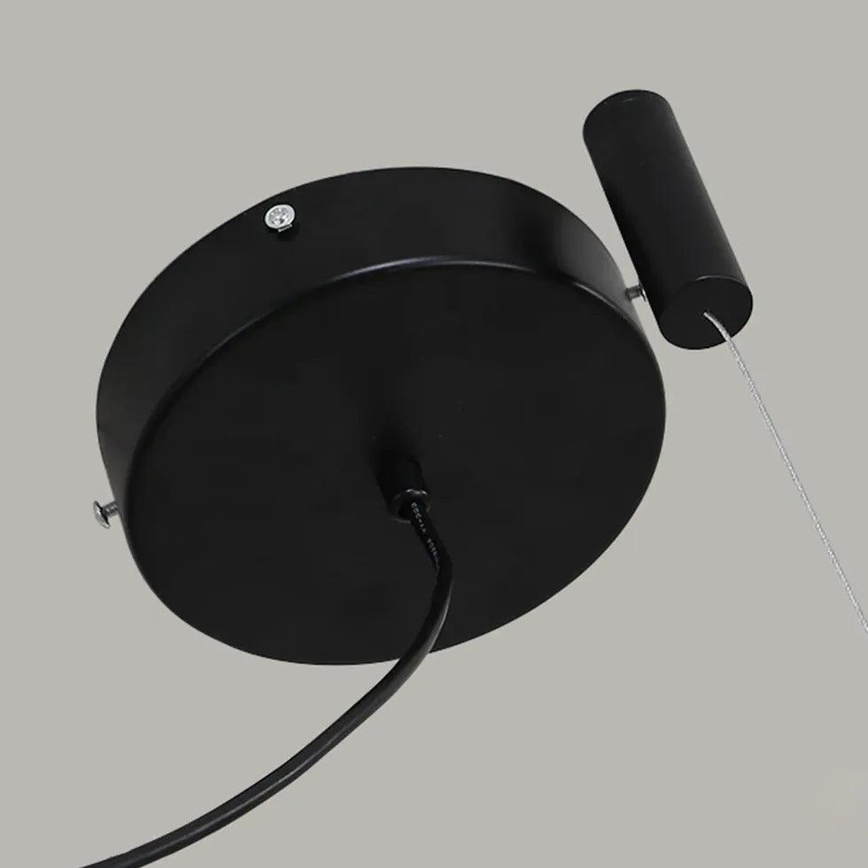 Minimalistické černé kovové závěsné svítidlo se dvěma kruhy | boxzora