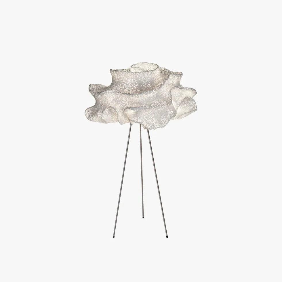 Nordische Vintage-Stehlampe mit floralem Dreibein-Gestell | boxzora