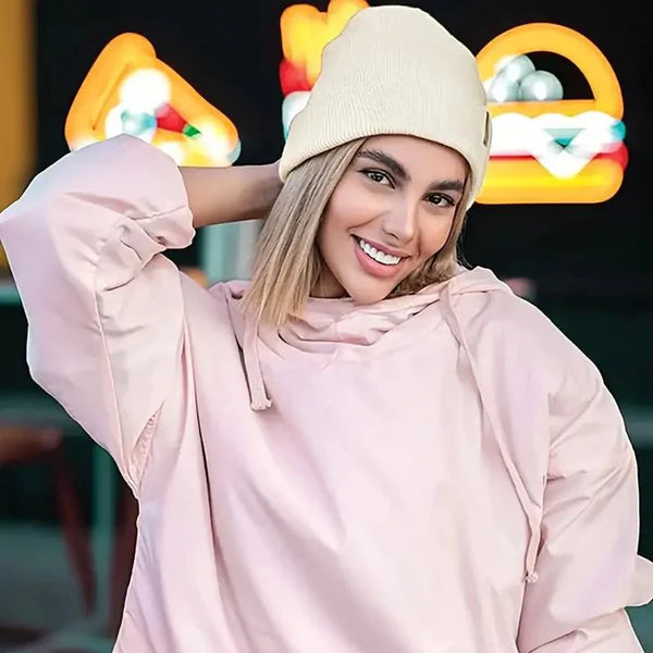 Zimowa jedwabna czapka Noor — gładka podszewka chroniąca włosy, ciepło na chłodne dni, elegancki design