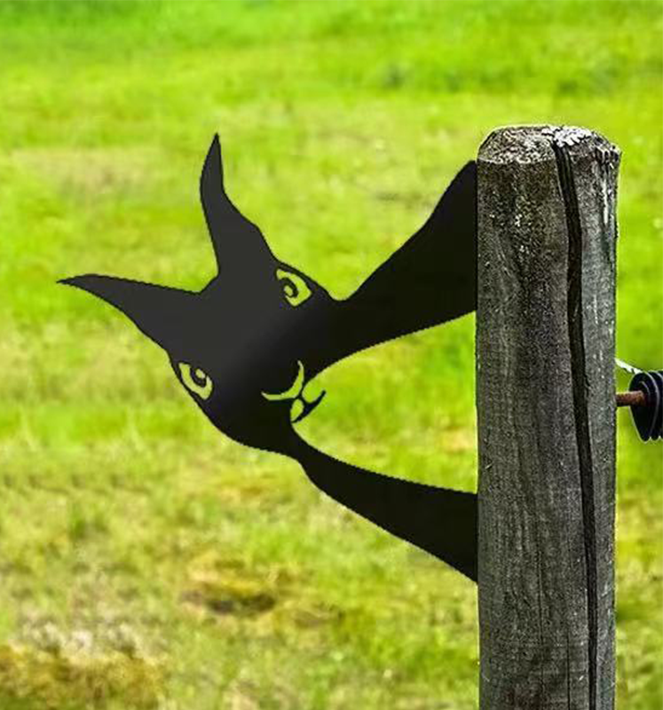 Realistische Metall-Gartenkunst mit Bauernhoftieren von PeepFarm