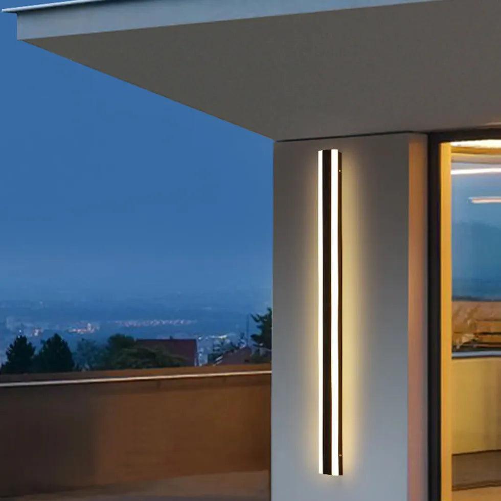 Minimalistische lange wandlamp voor buiten, waterdicht, zwart metaal | boxzora