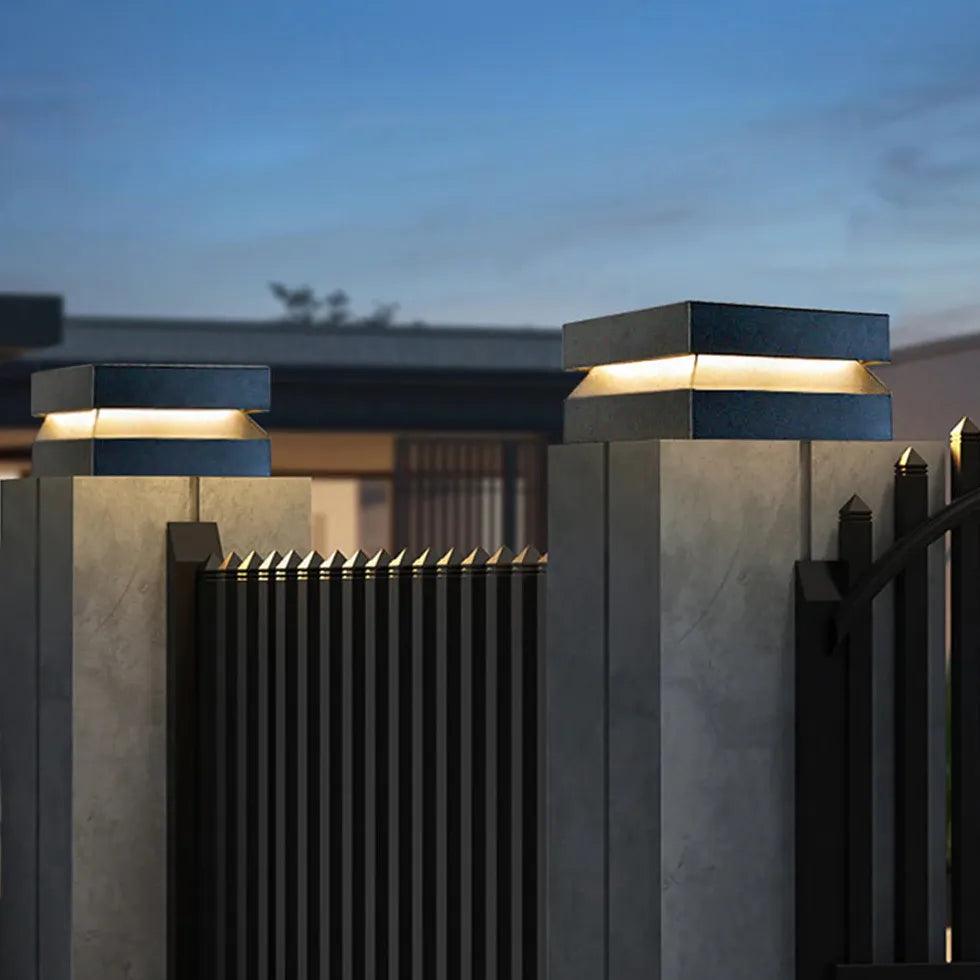 Minimalistisk solcelledrevet søylelampe for hagen | boxzora