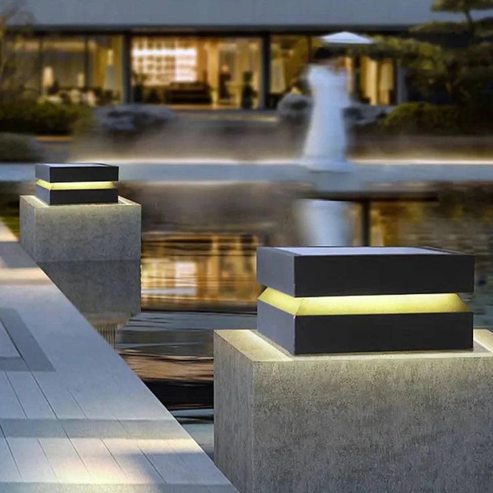Minimalistisk solcelledrevet søylelampe for hagen | boxzora