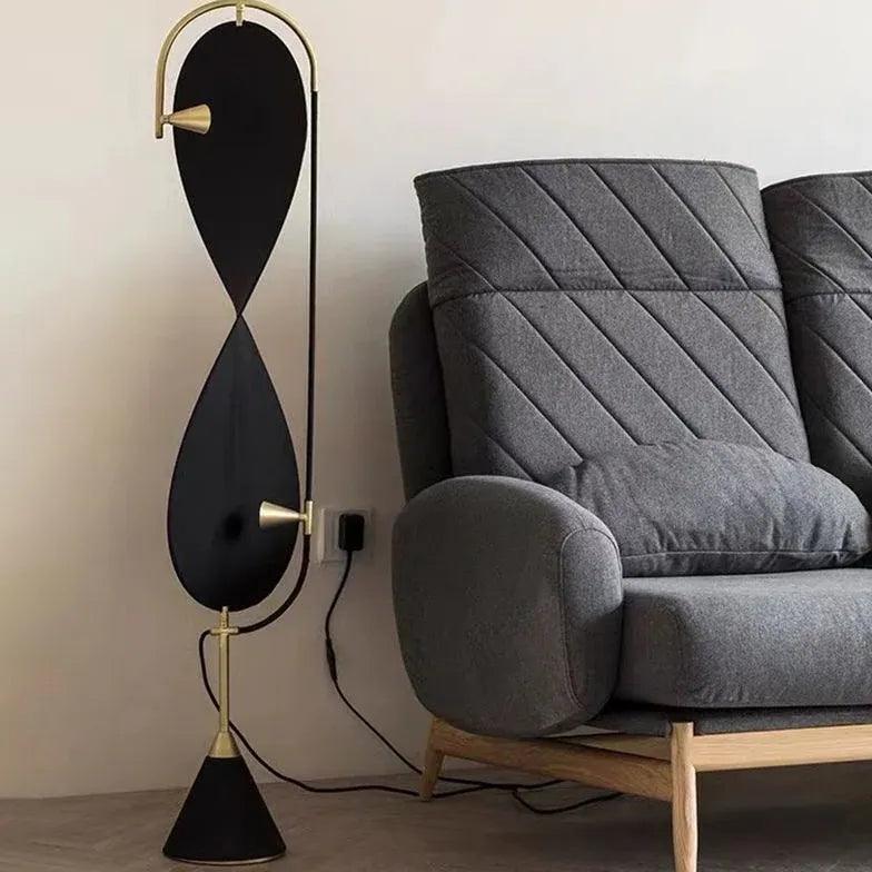 Nordiske gulvlamper med design i flere lag til stuen | boxzora