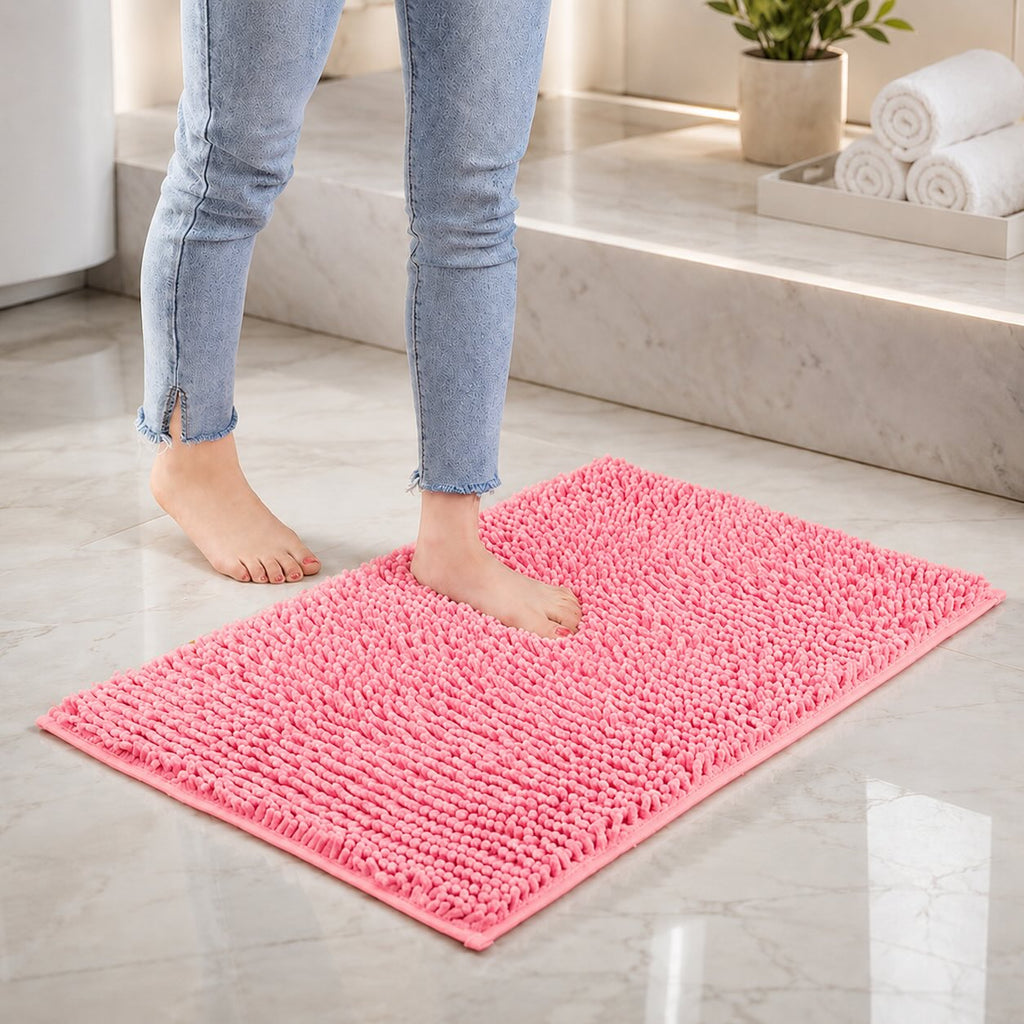 Alfombrilla de baño moderna de chenilla — acolchado de espuma viscoelástica, base antideslizante, superficie ultraabsorbente