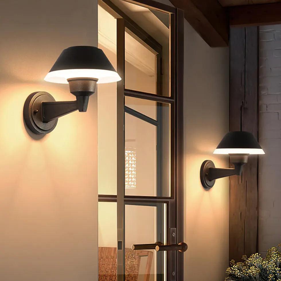 Minimalistyczna czarna zewnętrzna lampa ścienna w kształcie grzybka | boxzora