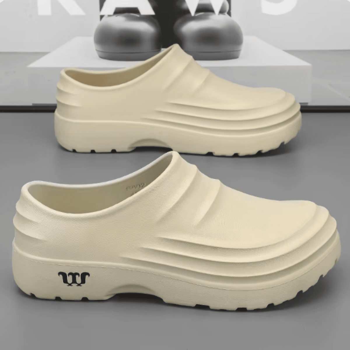 Vattenavvisande vadderade slip-on-träskor