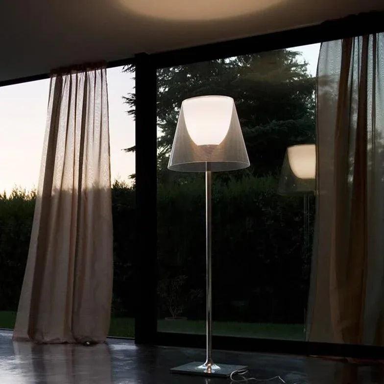 Nowoczesna półprzezroczysta lampa podłogowa w kształcie stożka | boxzora