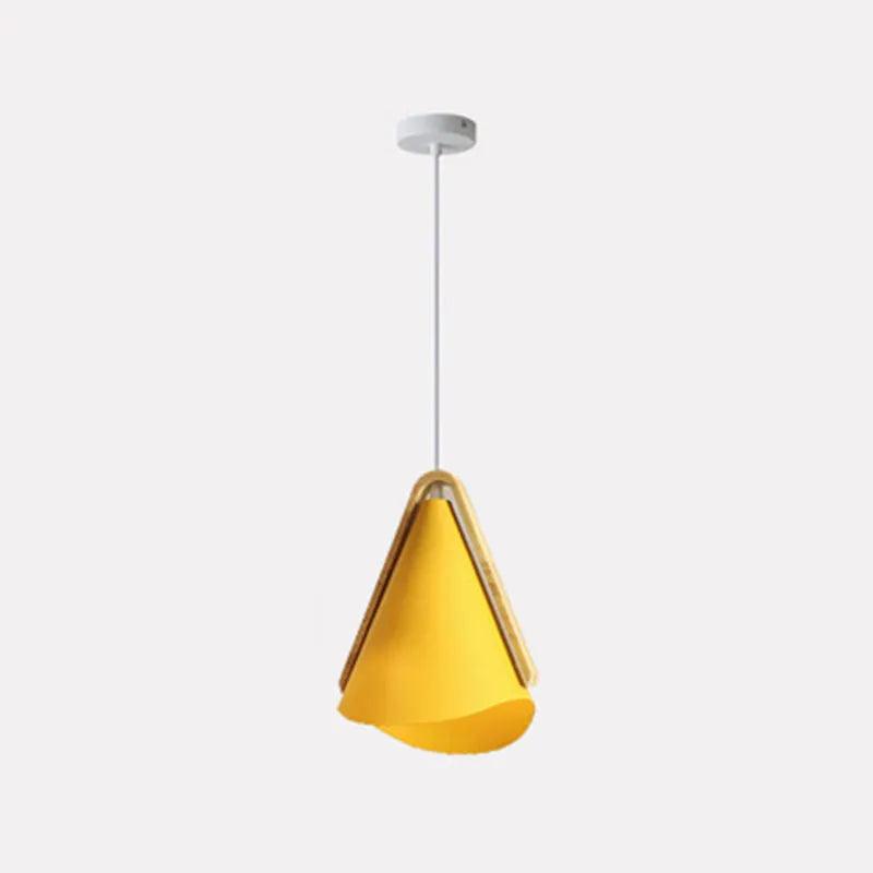 Lámpara colgante de metal y madera estilo nórdico, tipo macaron, de tres brazos | boxzora