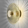 NimbusFlux-Wandlampe aus Glas – wellenförmiger Glasschirm, atmosphärisches Licht