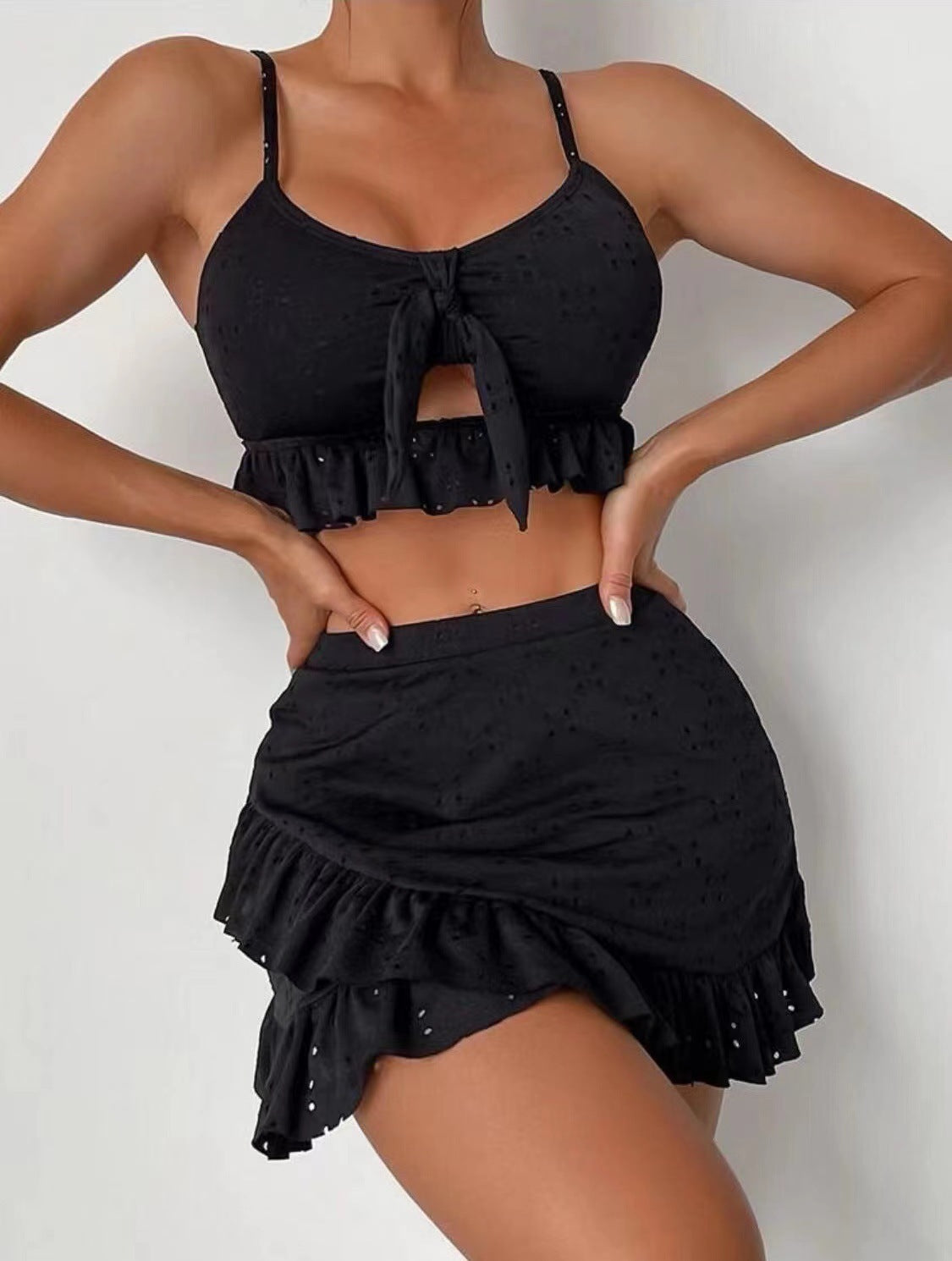 Ensemble Maillot Plage – Haut à nœud + Jupe volantée