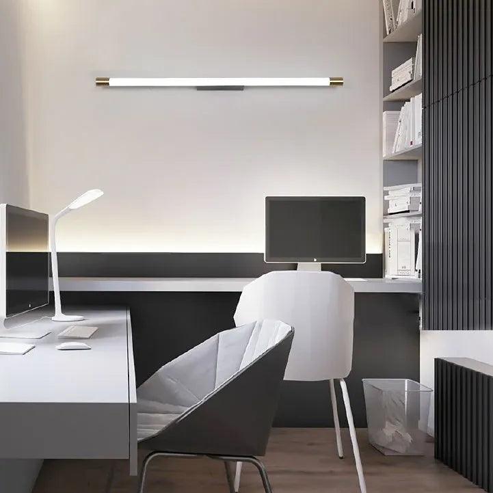 Moderne gyllen lineær LED-vegglampe til arbeidsrommet | boxzora