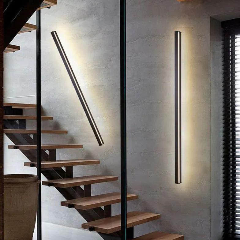 Moderne zwarte lineaire wandlamp voor de slaapkamer | boxzora
