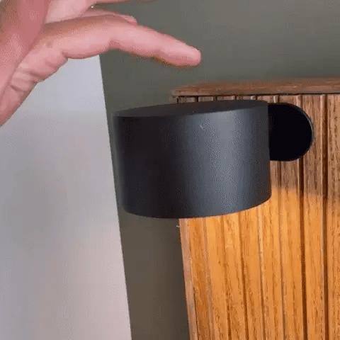 Nástěnná lampa Spotlight Thread - dobíjecí, stmívatelná, otočná o 360°