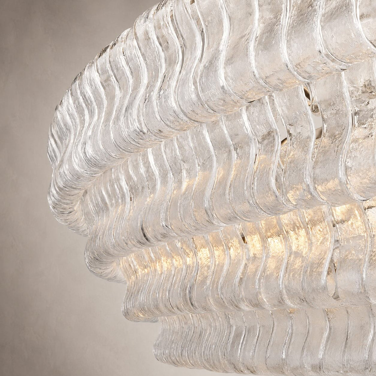 Modern oval takkrona — justerbar sänkhöjd, stålram och böjt glas, alternativ med 5 eller 12 glödlampor