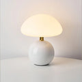 Francuska lampa stołowa w kształcie kremowego grzyba — rzeźbiarski design Bauhausu