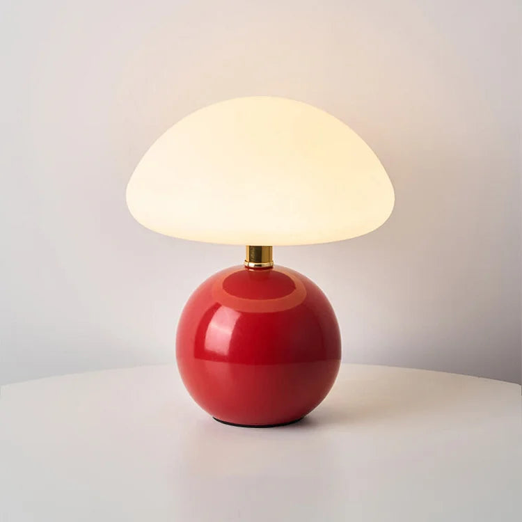 Francuska lampa stołowa w kształcie kremowego grzyba — rzeźbiarski design Bauhausu