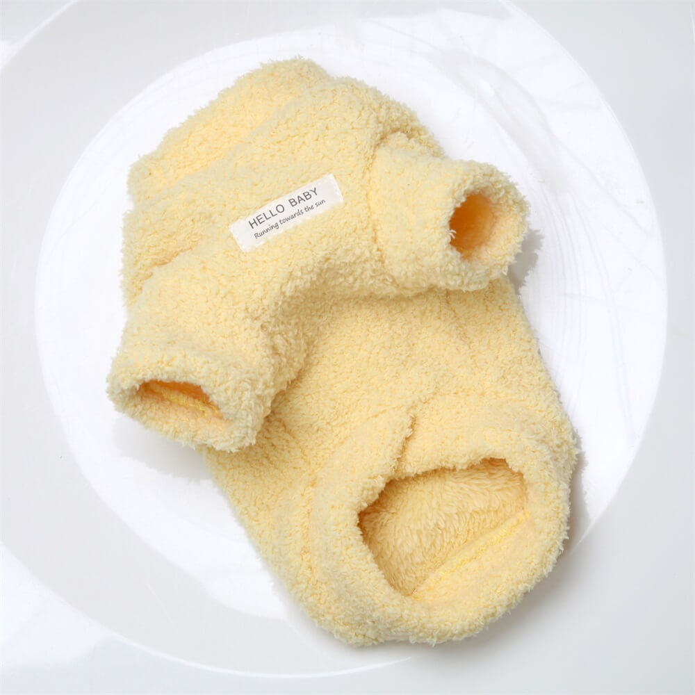 Suéter acogedor de forro polar suave para perro — Tonos pastel delicados e interior cálido