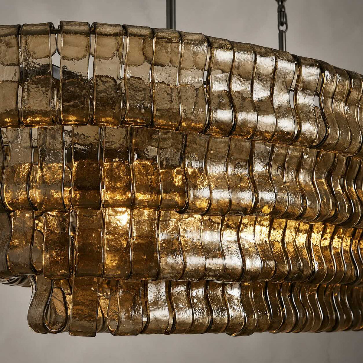 Modern oval takkrona — justerbar sänkhöjd, stålram och böjt glas, alternativ med 5 eller 12 glödlampor