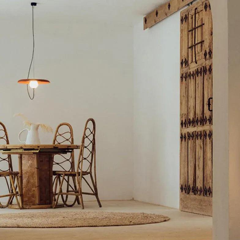 Minimalistyczna żelazna lampa wisząca w kształcie dysku do sypialni | boxzora