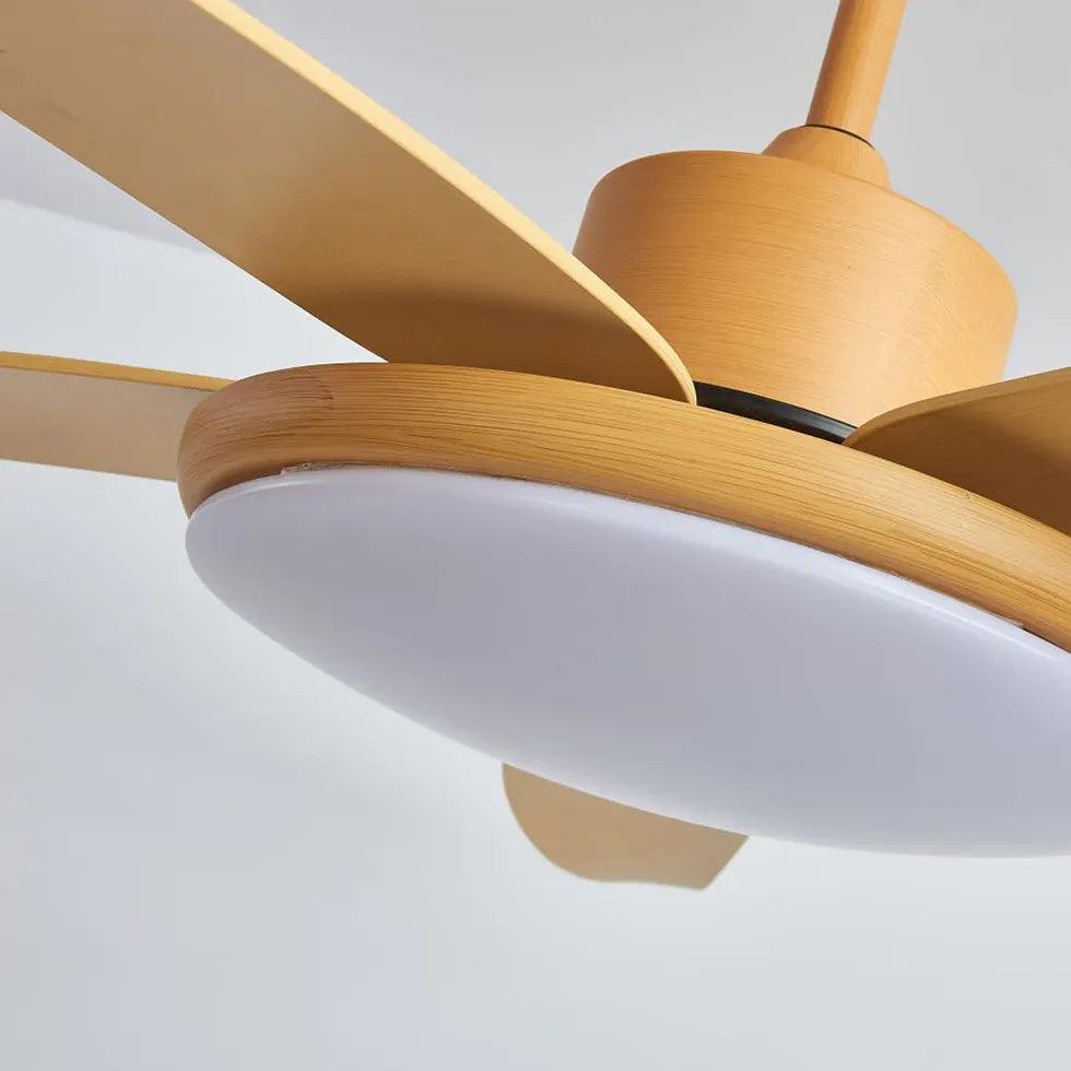 Luz de ventilador de techo silencioso con acabado de madera nórdica | boxzora
