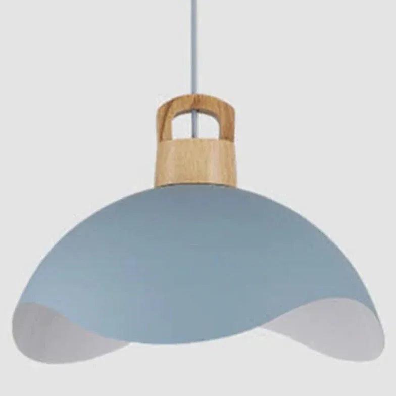 Hängende Pendelleuchte aus Holz mit Blütenblättern im Macaron-Stil für das Esszimmer | boxzora