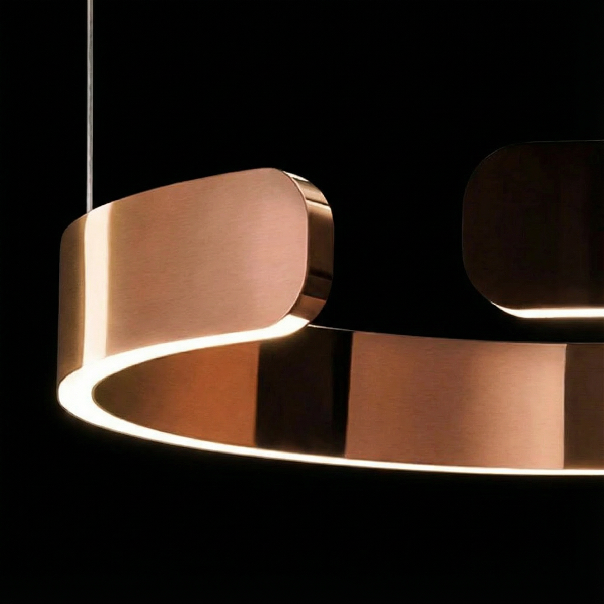 מנורת תלייה עגולה Luma Circle — עיצוב LED מעגלי ומינימליסטי
