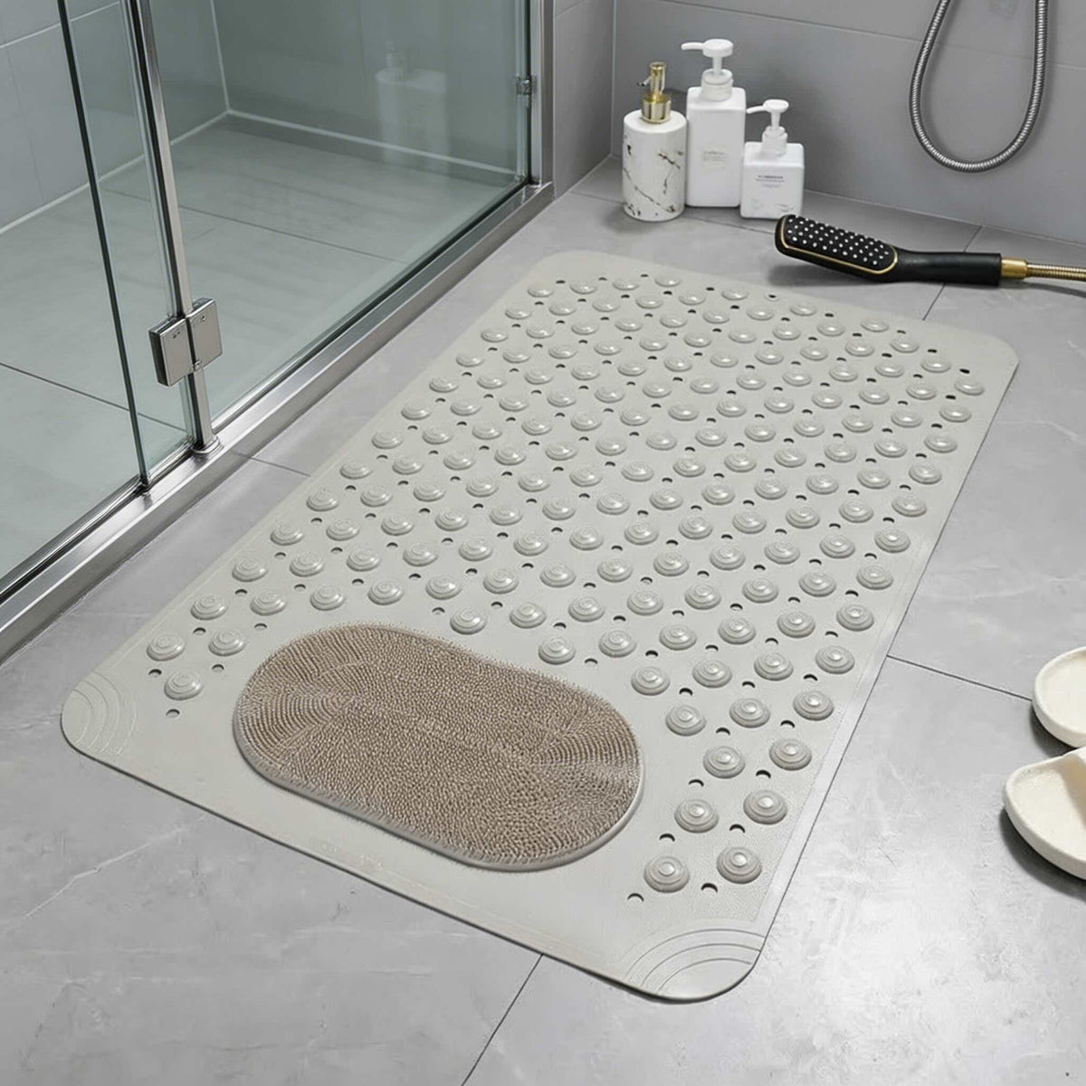 Durable Rubber Non-Slip Shower Mat — Integrated Foot Scrubber, Heavy-Duty Suction Cups