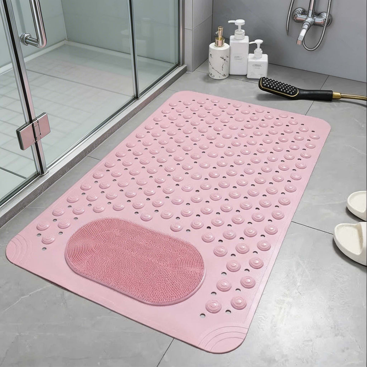 Durable Rubber Non-Slip Shower Mat — Integrated Foot Scrubber, Heavy-Duty Suction Cups