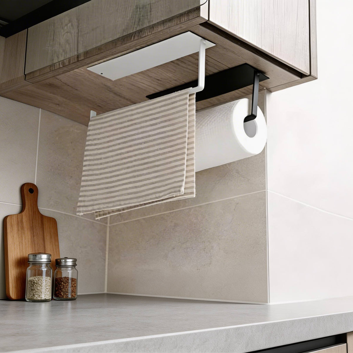 Suporte de parede para rolo de papel de cozinha — estrutura de ferro resistente, fixação adesiva, design economizador de espaço