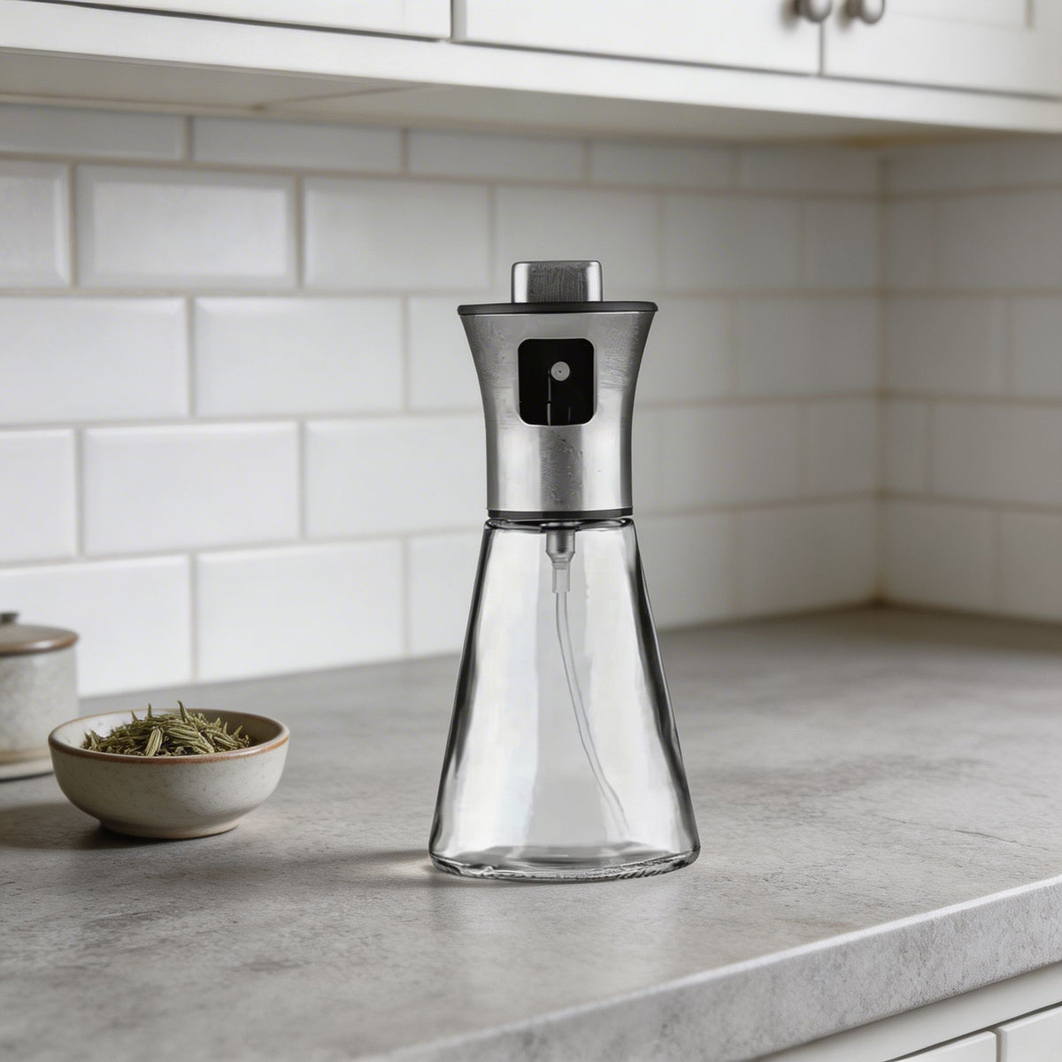 Modern Stainless Steel Olive Oil Spray Bottle – Fine Mist Nozzle & Transparent Vessel