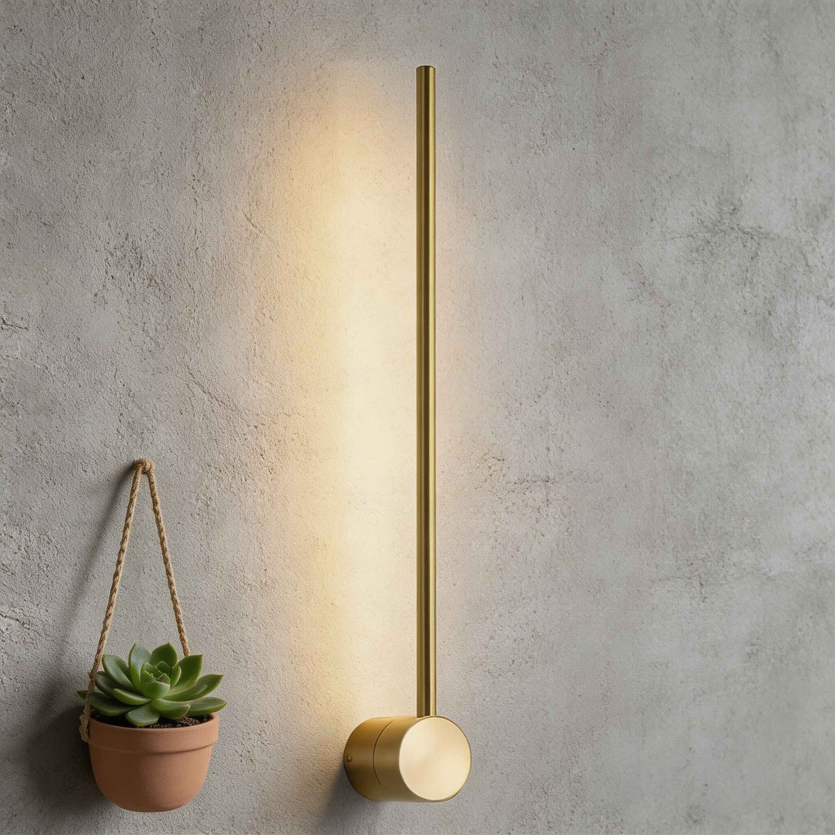 Modern linjär LED-vägglampa — väggmonterad aluminiumarmatur, mjuk silikondiffusor, dimbar funktion