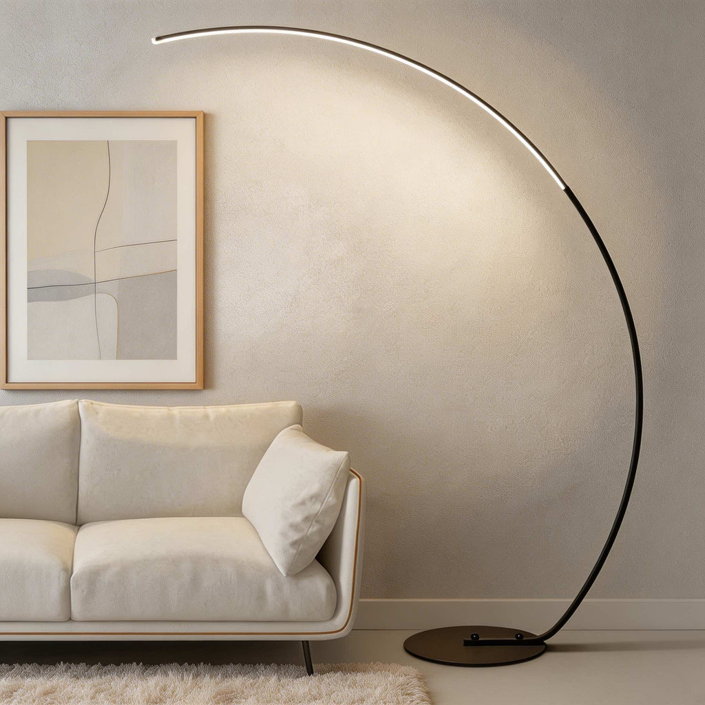 Modern Adjustable Metal Floor Lamp — Extendable Pole Design