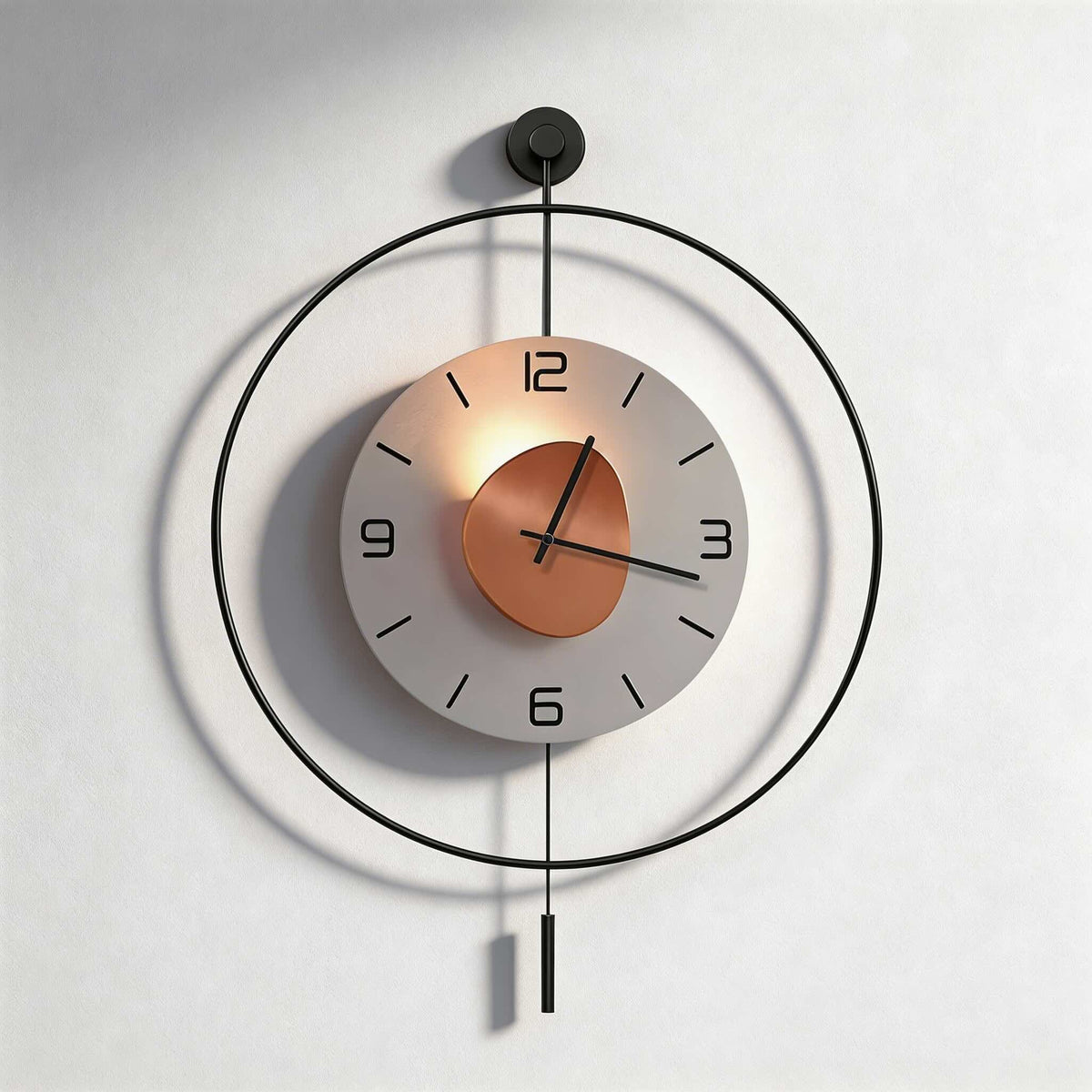 Orologio moderno da parete rotondo — Quadrante in alluminio nero, retroilluminazione LED nascosta, alimentazione a batteria