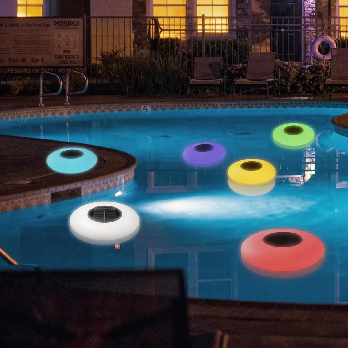 Soldriven flytande LED-lampa — vattentät, intelligent sensor, hållbart PE-hölje
