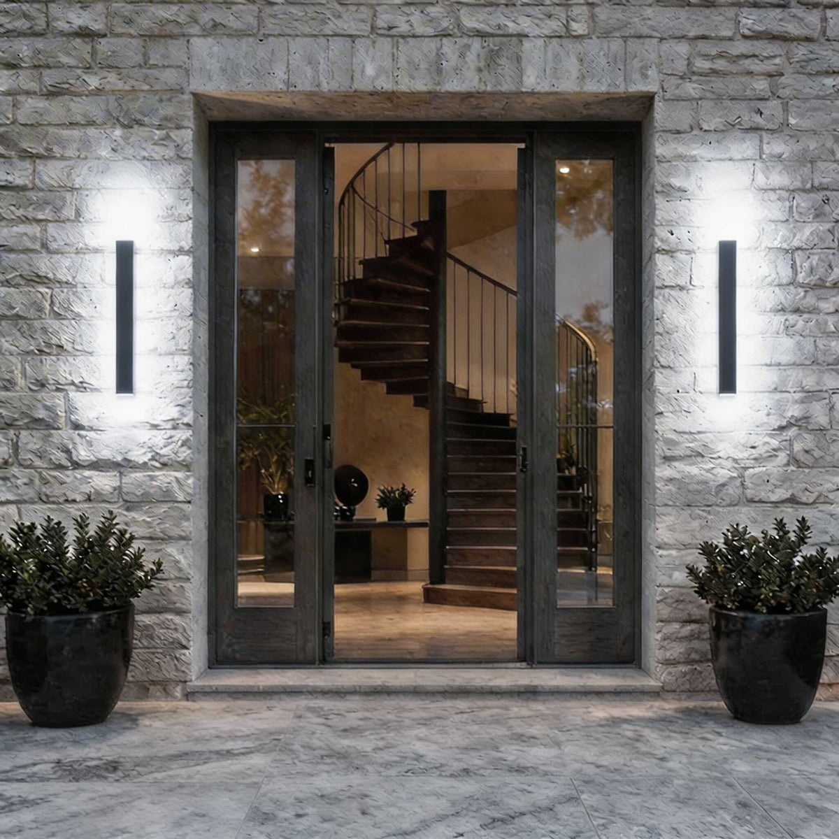 Moderne lineær svart utendørs vegglampe – dimbar LED, jernkonstruksjon, vanntett design