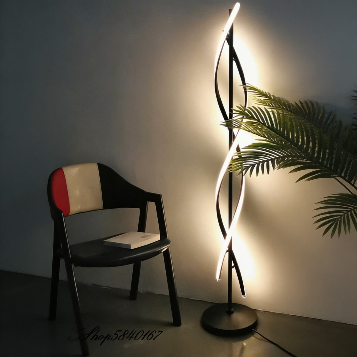 Lampada da terra moderna regolabile in alluminio — dieci LED integrati, illuminazione a 360°