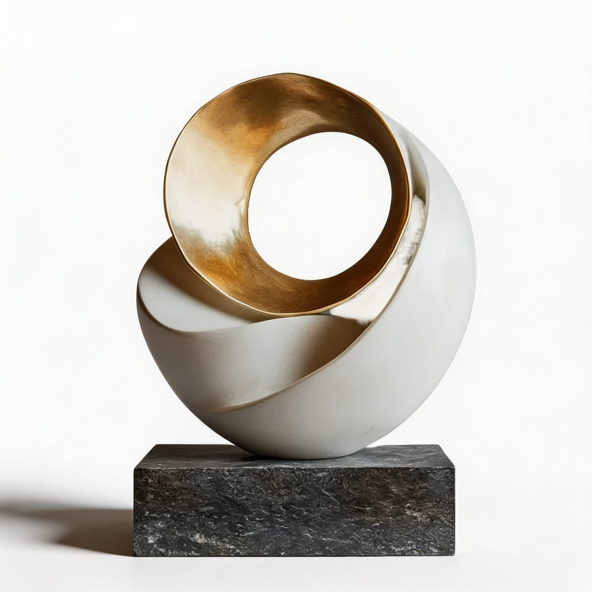 Scultura astratta geometrica in resina — elemento d'arte moderno e minimalista